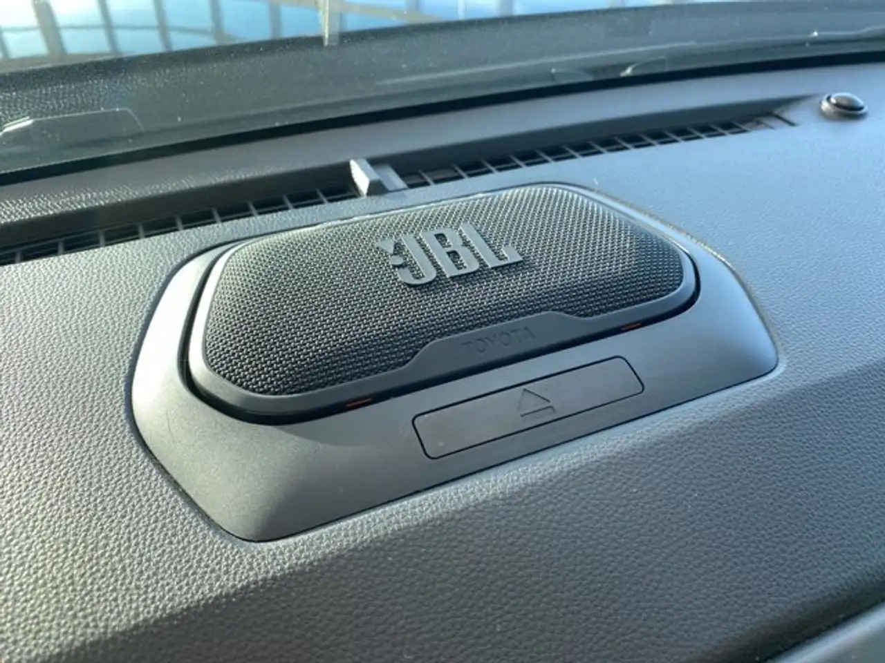Toyota Tacoma снимка Toyota Tacoma