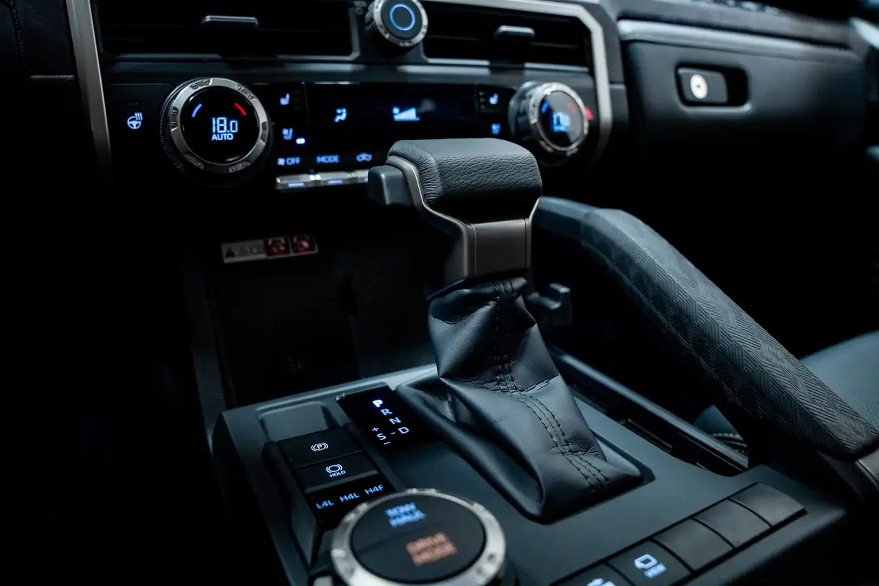 Toyota Tacoma снимка Toyota Tacoma