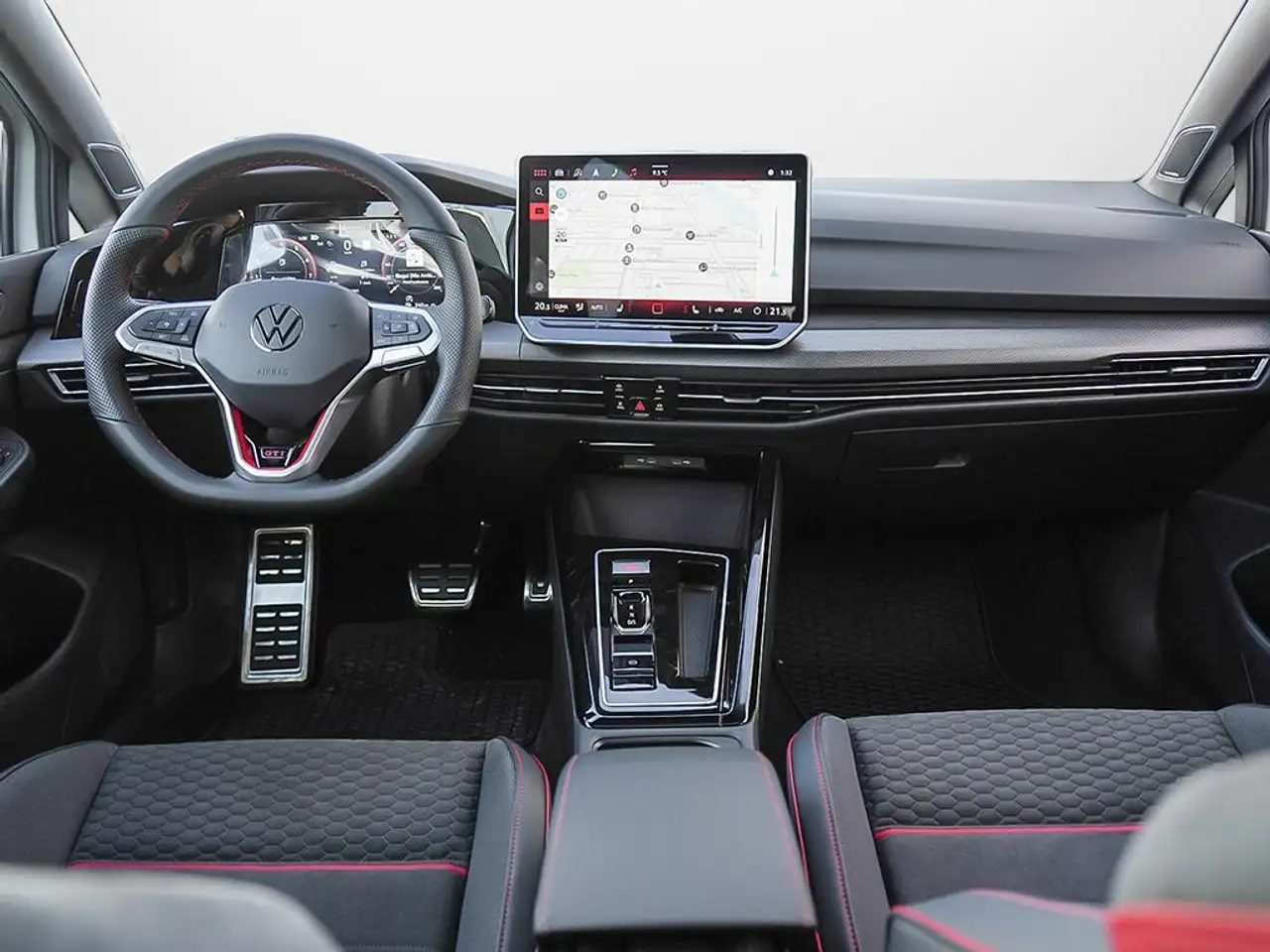 Volkswagen Golf GTI photo Volkswagen Golf GTI