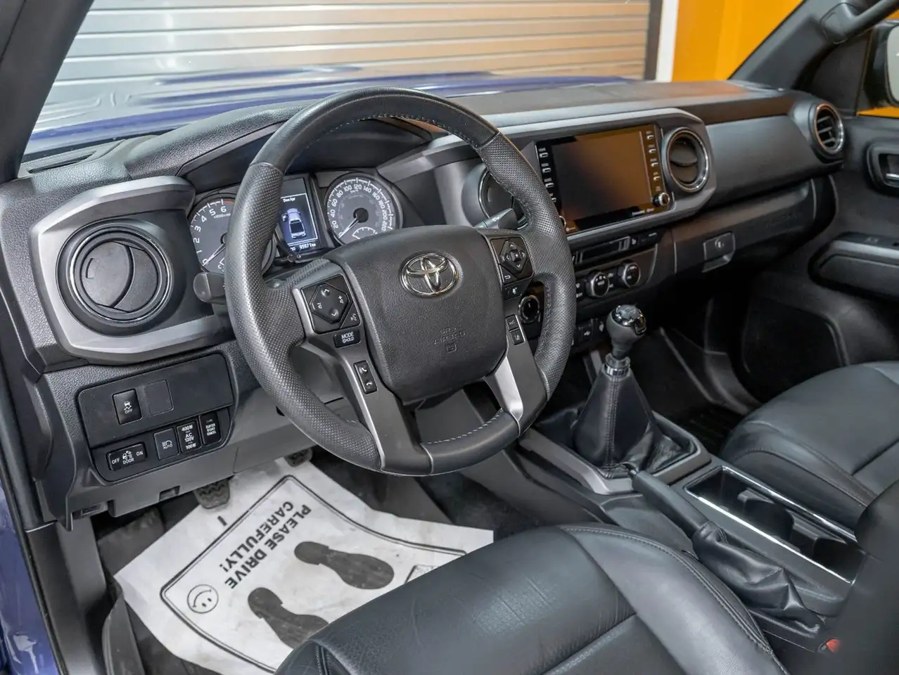 Toyota Tacoma снимка Toyota Tacoma