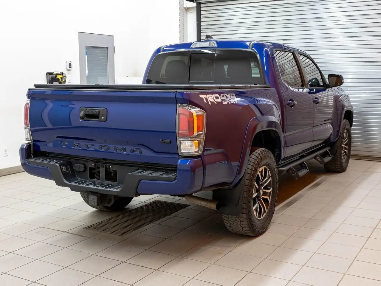 Toyota Tacoma снимка Toyota Tacoma