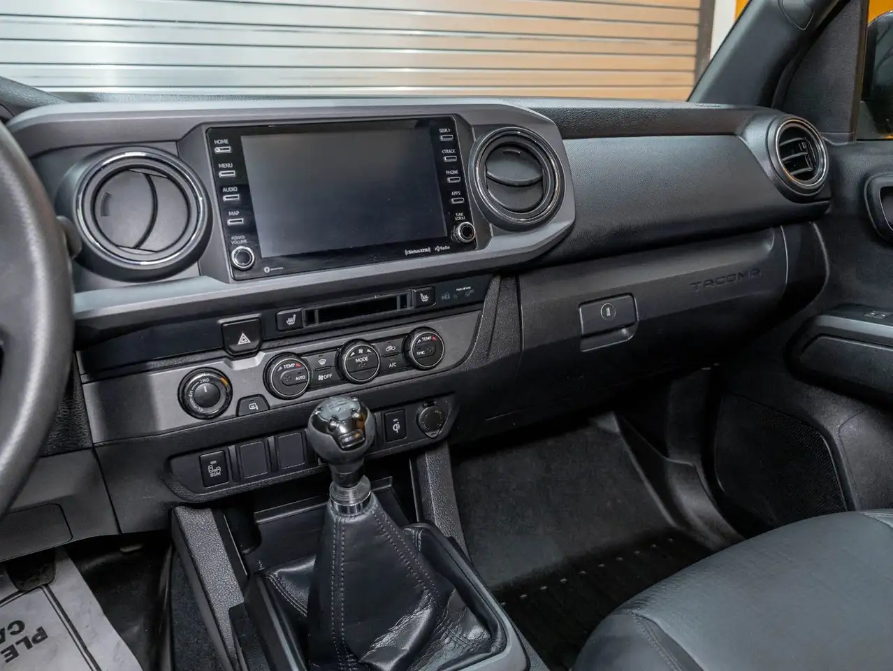 Toyota Tacoma снимка Toyota Tacoma