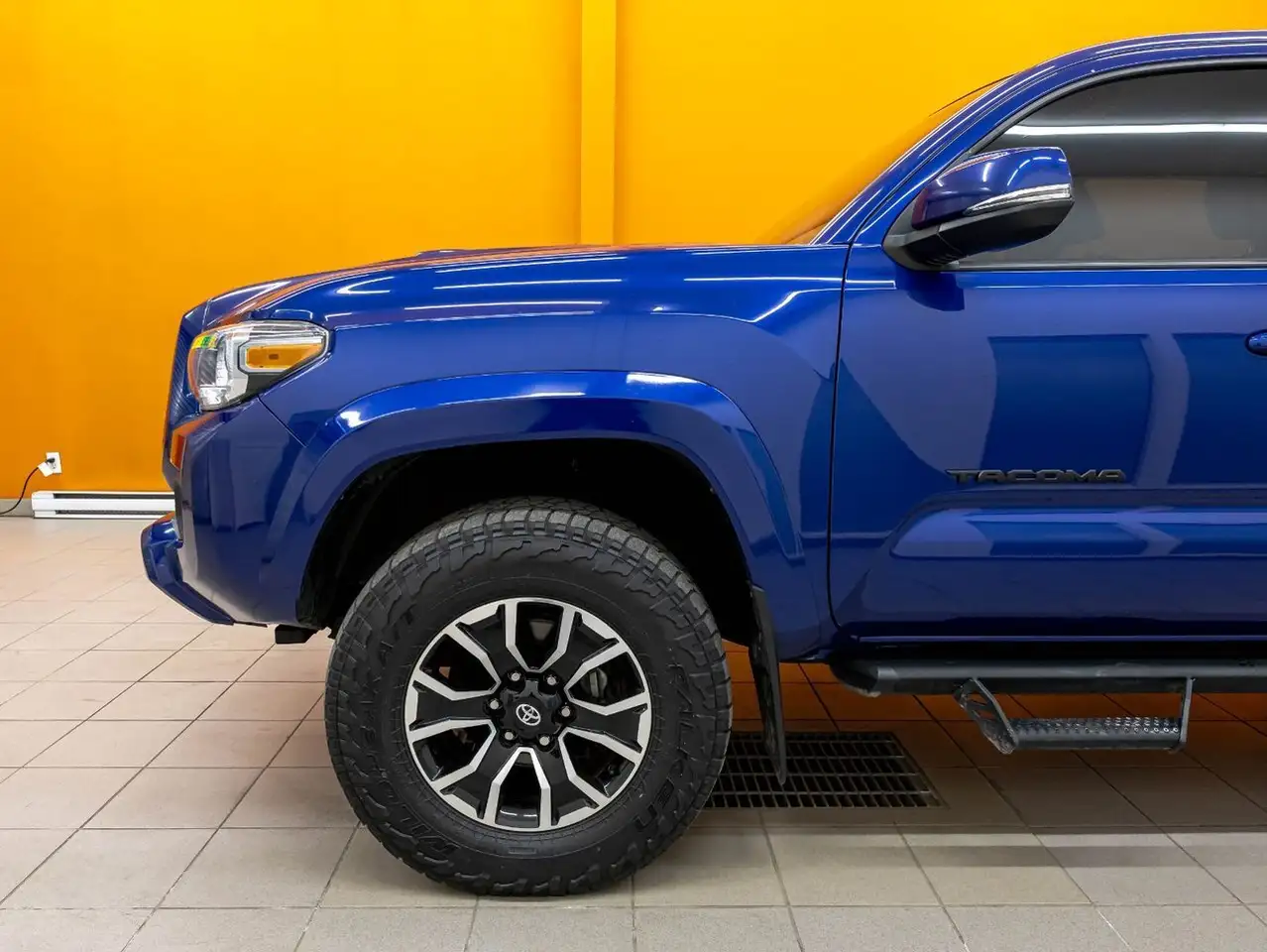 Toyota Tacoma снимка Toyota Tacoma
