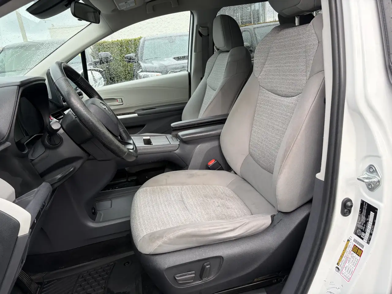 Toyota Sienna снимка Toyota Sienna
