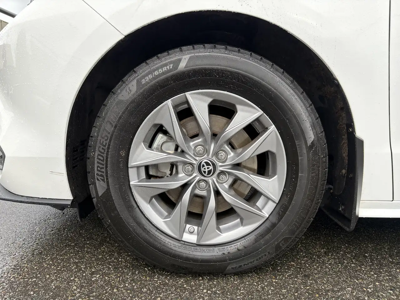 Toyota Sienna снимка Toyota Sienna