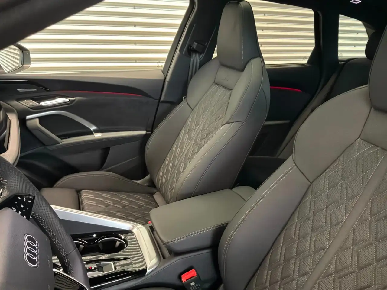 Audi SQ5 photo Audi SQ5
