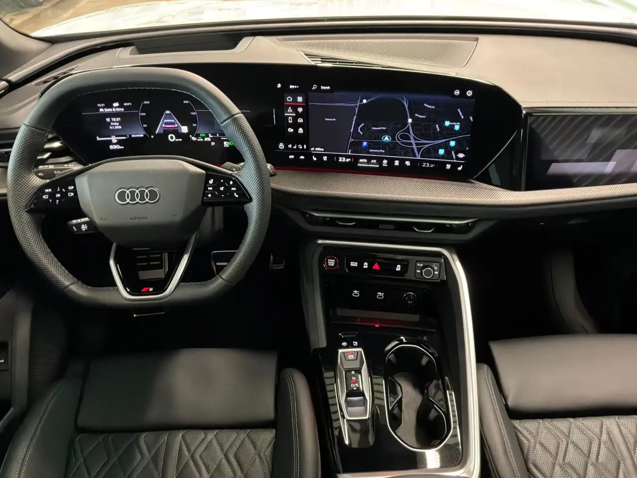 Audi SQ5 photo Audi SQ5