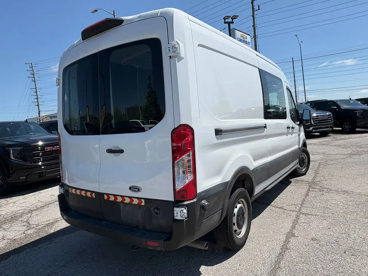 Ford Transit Cargo Van снимка Ford Transit Cargo Van