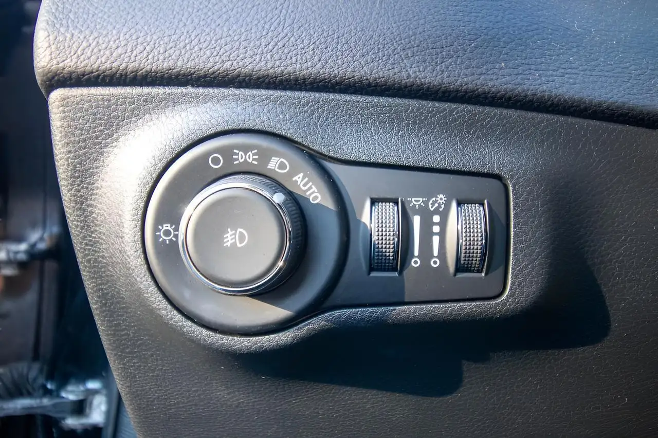 Jeep Compass photo Jeep Compass