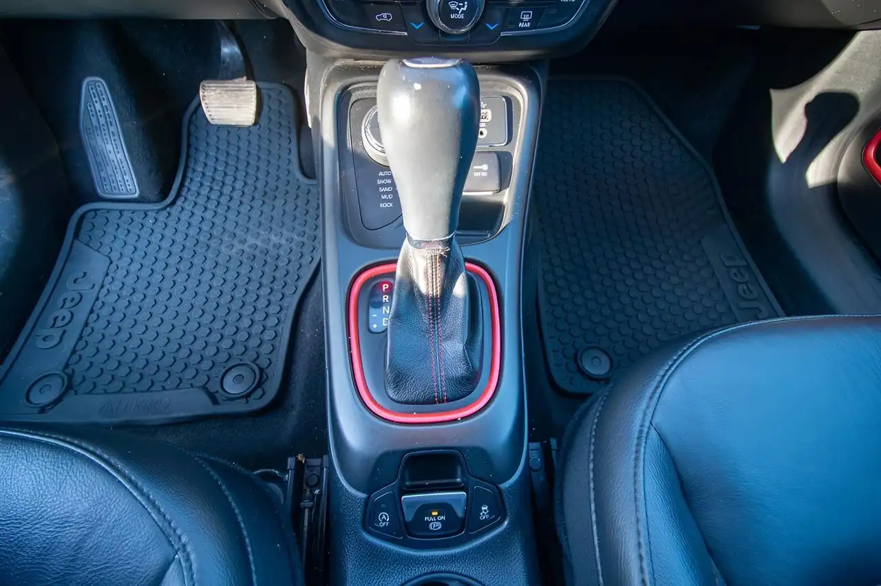 Jeep Compass photo Jeep Compass