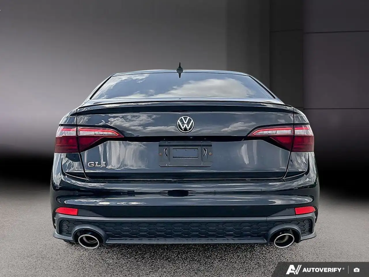 Volkswagen Jetta photo Volkswagen Jetta