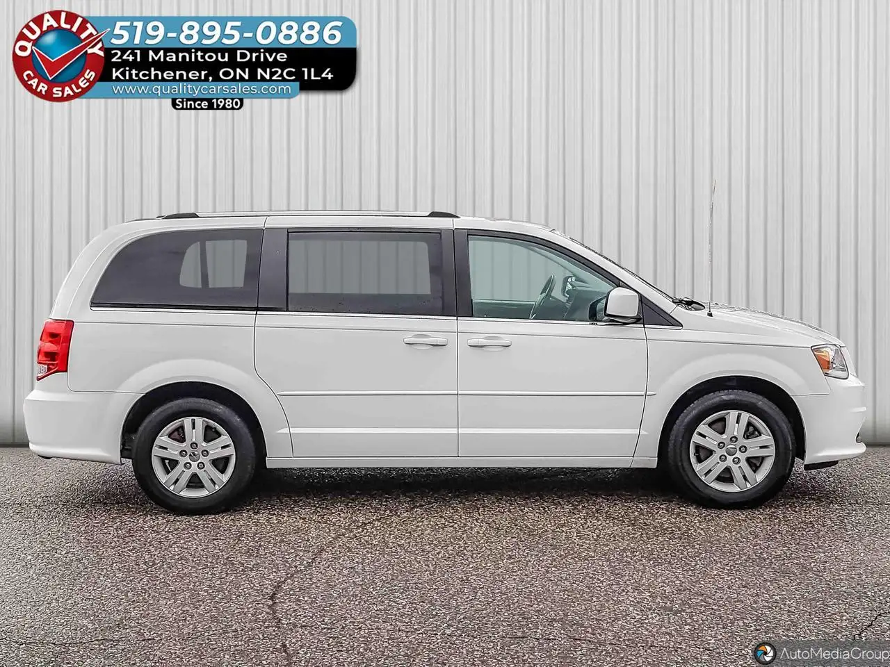 Dodge Grand Caravan photo Dodge Grand Caravan