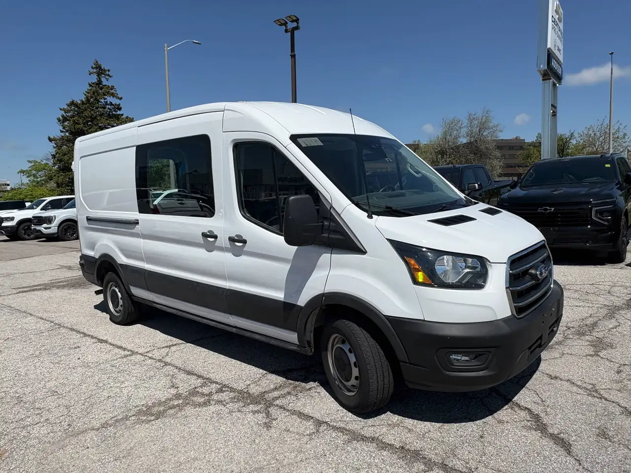Ford Transit Cargo Van снимка Ford Transit Cargo Van