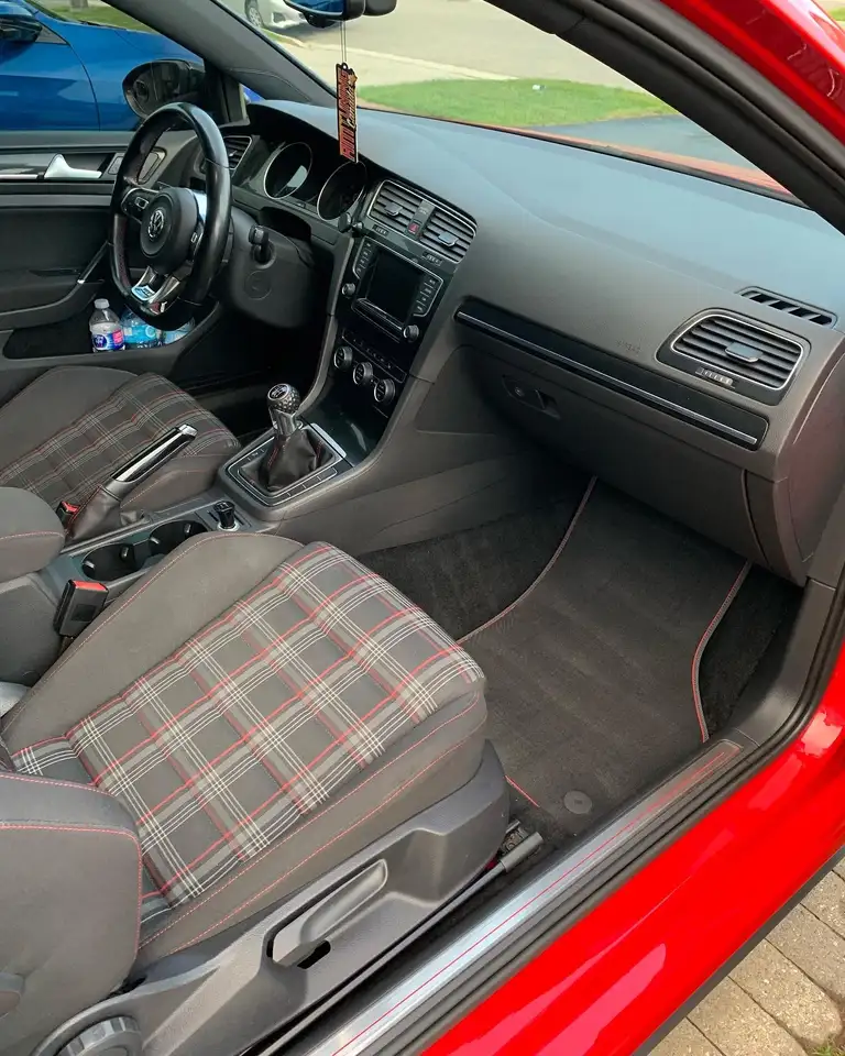Volkswagen Golf GTI fotografie Volkswagen Golf GTI