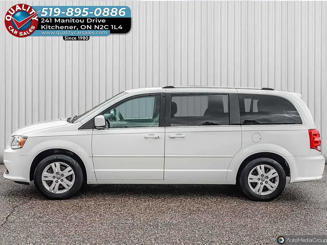 Dodge Grand Caravan photo Dodge Grand Caravan