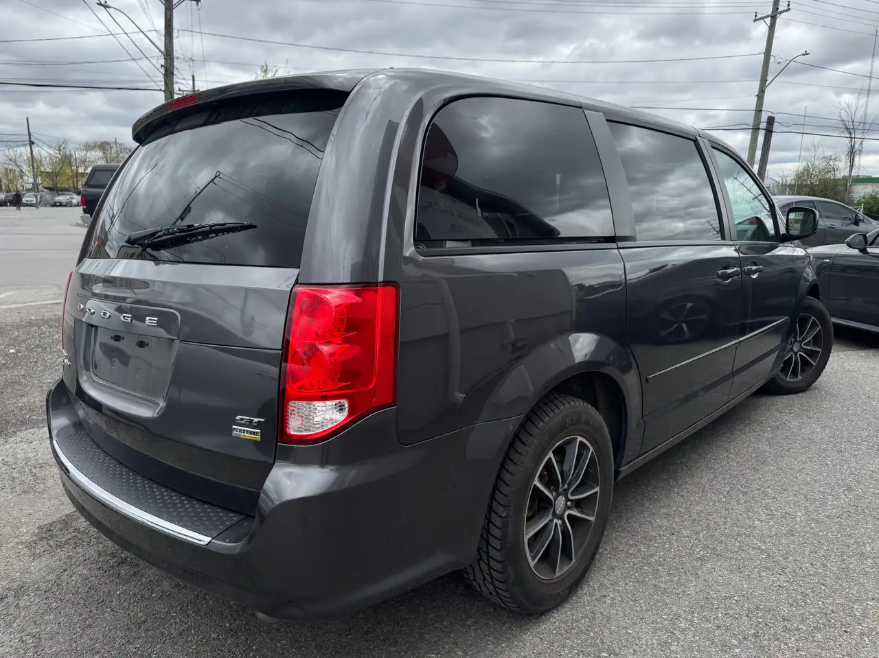 Dodge Grand Caravan photo Dodge Grand Caravan