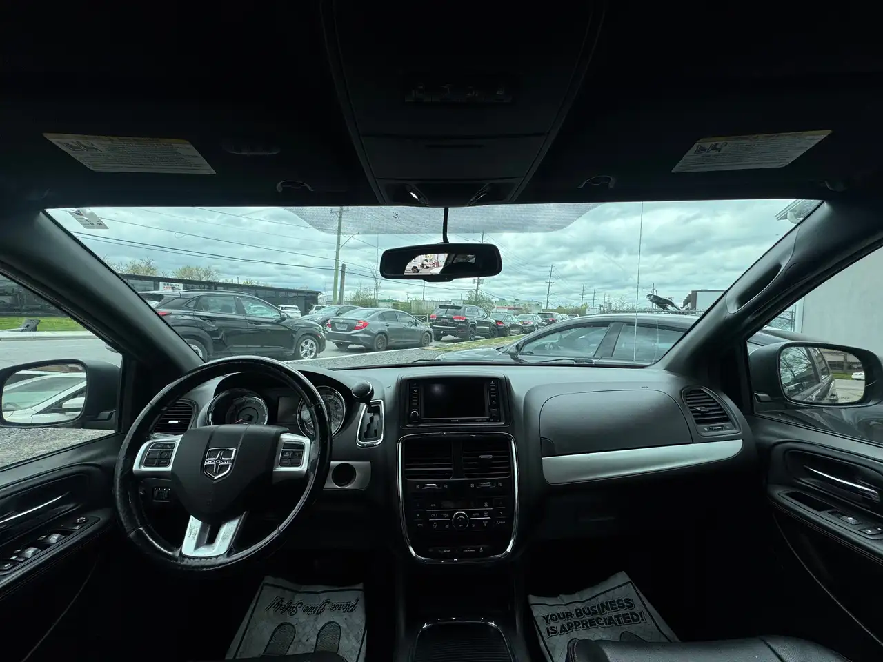 Dodge Grand Caravan photo Dodge Grand Caravan