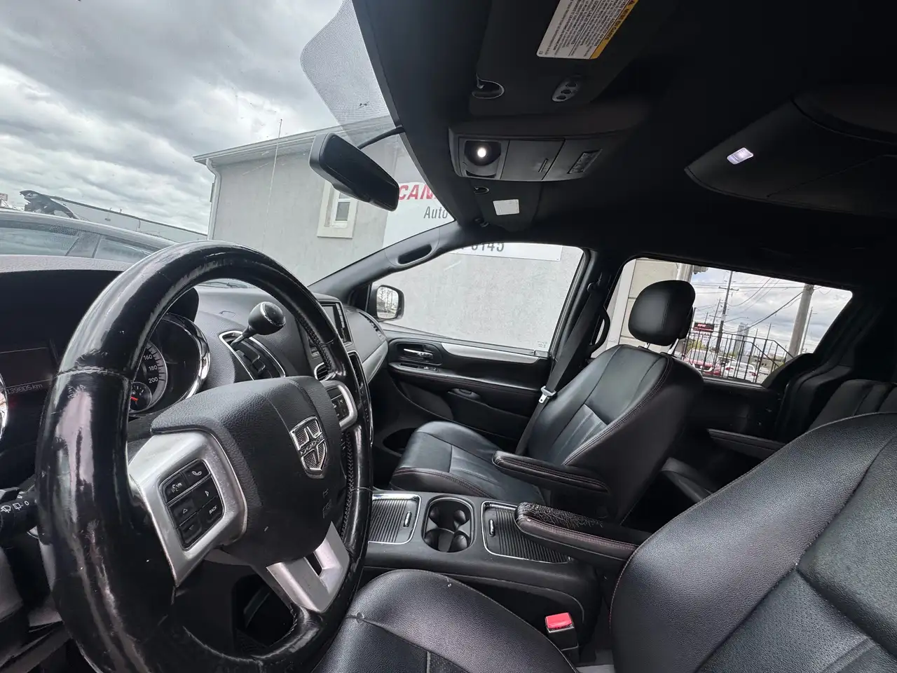 Dodge Grand Caravan photo Dodge Grand Caravan