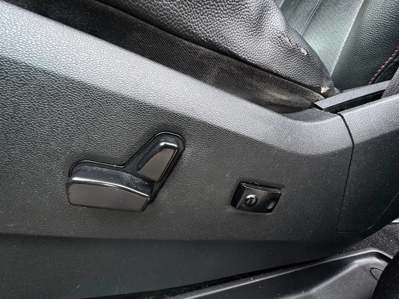 Dodge Grand Caravan photo Dodge Grand Caravan
