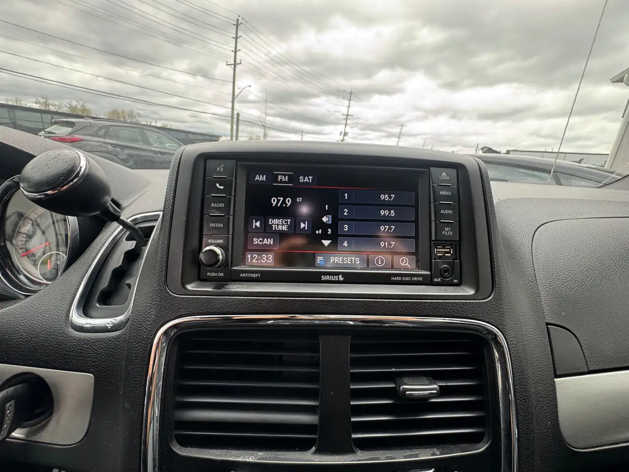 Dodge Grand Caravan photo Dodge Grand Caravan