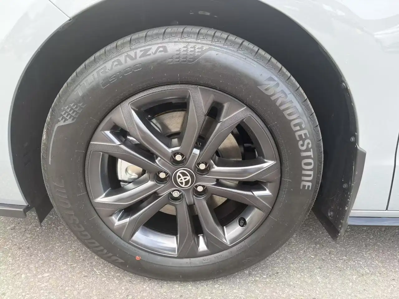 Toyota Sienna photo Toyota Sienna