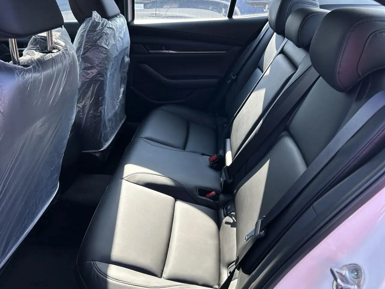 Mazda 3 снимка Mazda 3