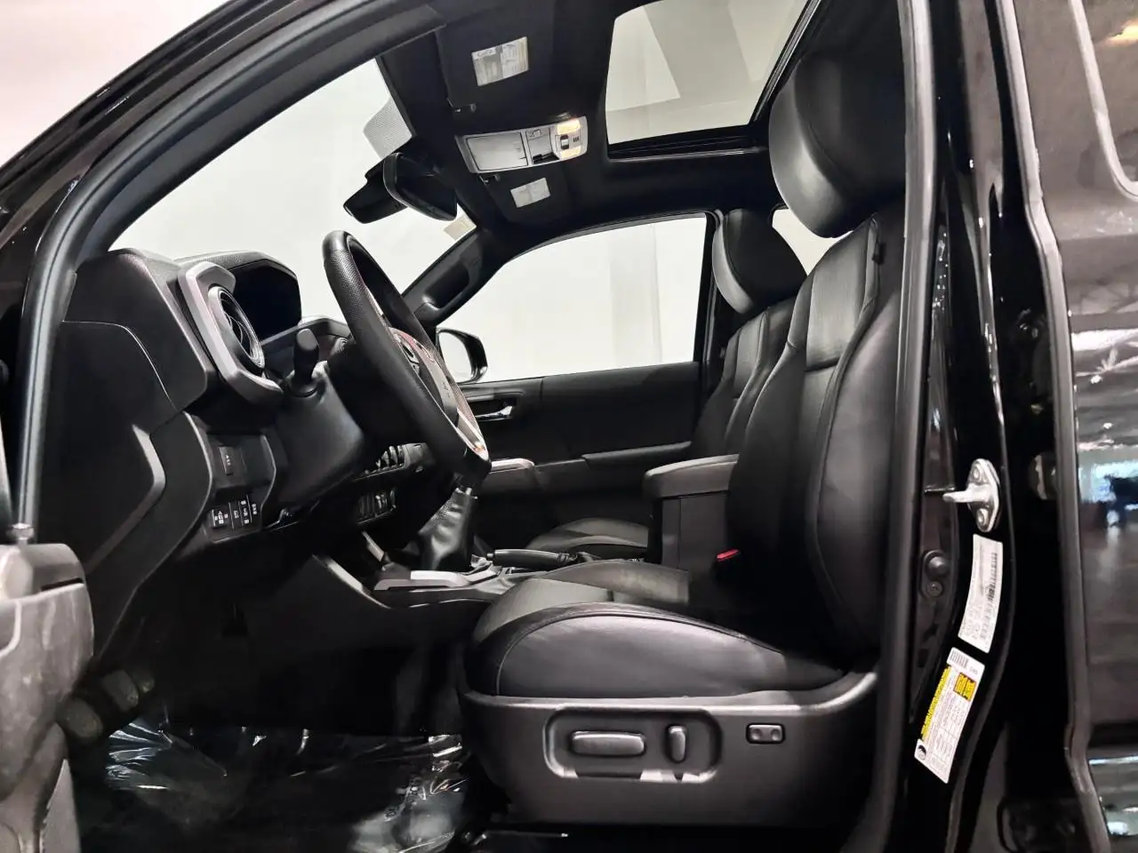 Toyota Tacoma снимка Toyota Tacoma