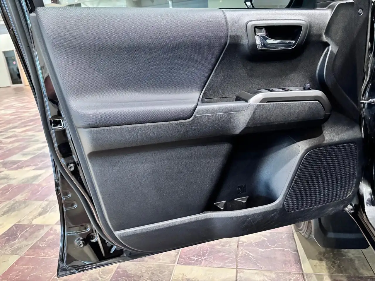 Toyota Tacoma снимка Toyota Tacoma