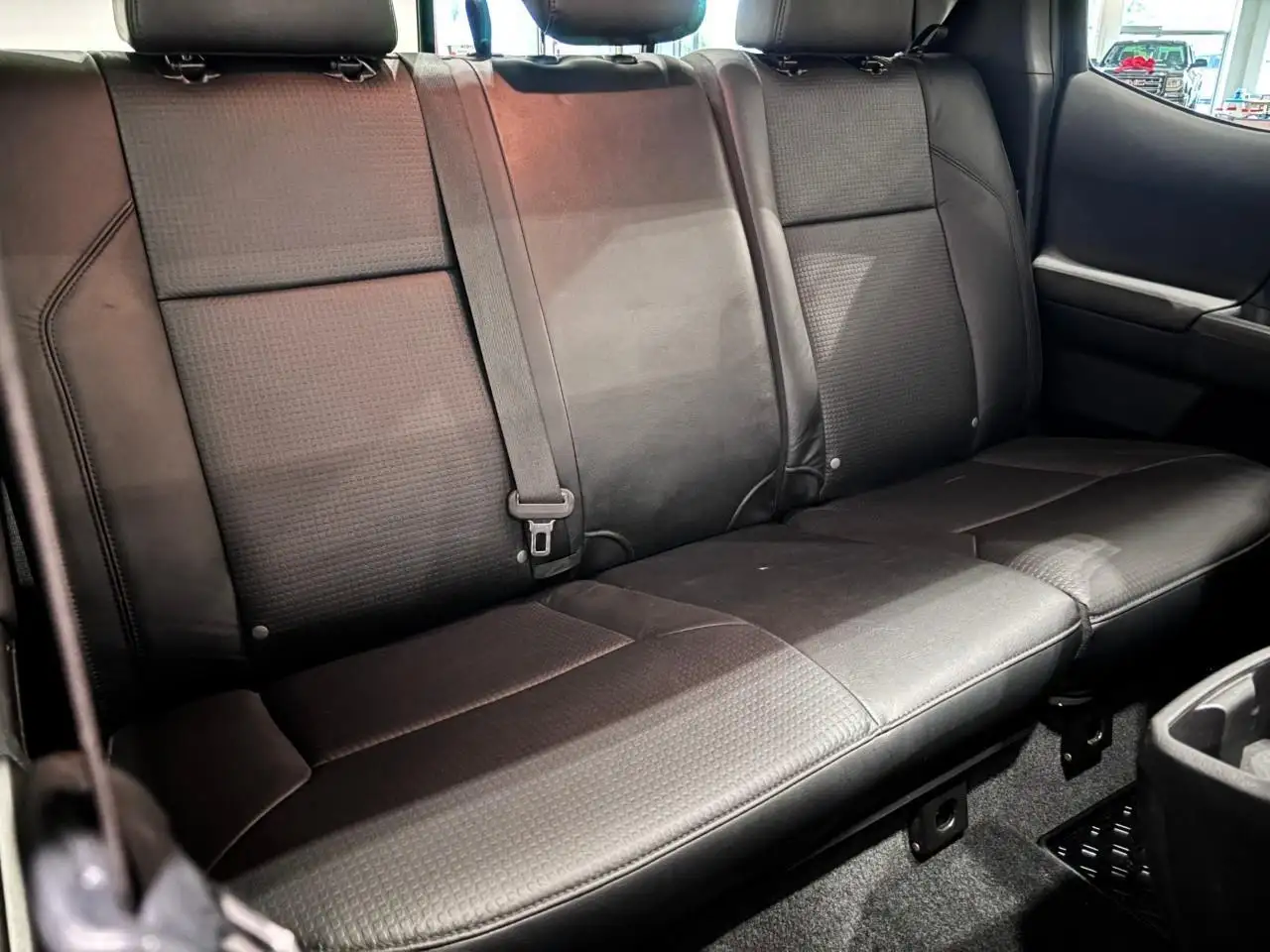 Toyota Tacoma снимка Toyota Tacoma