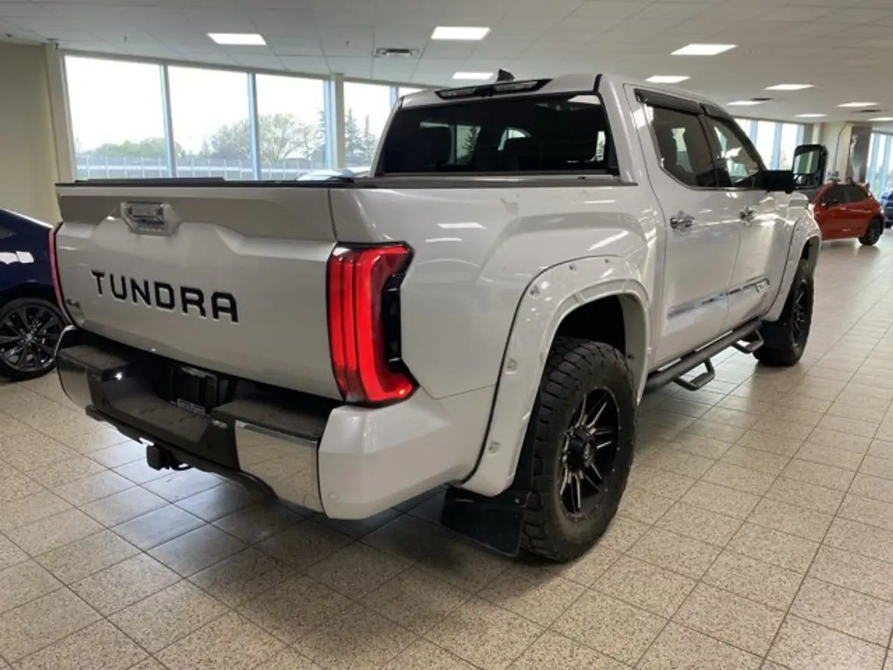 Toyota Tundra снимка Toyota Tundra