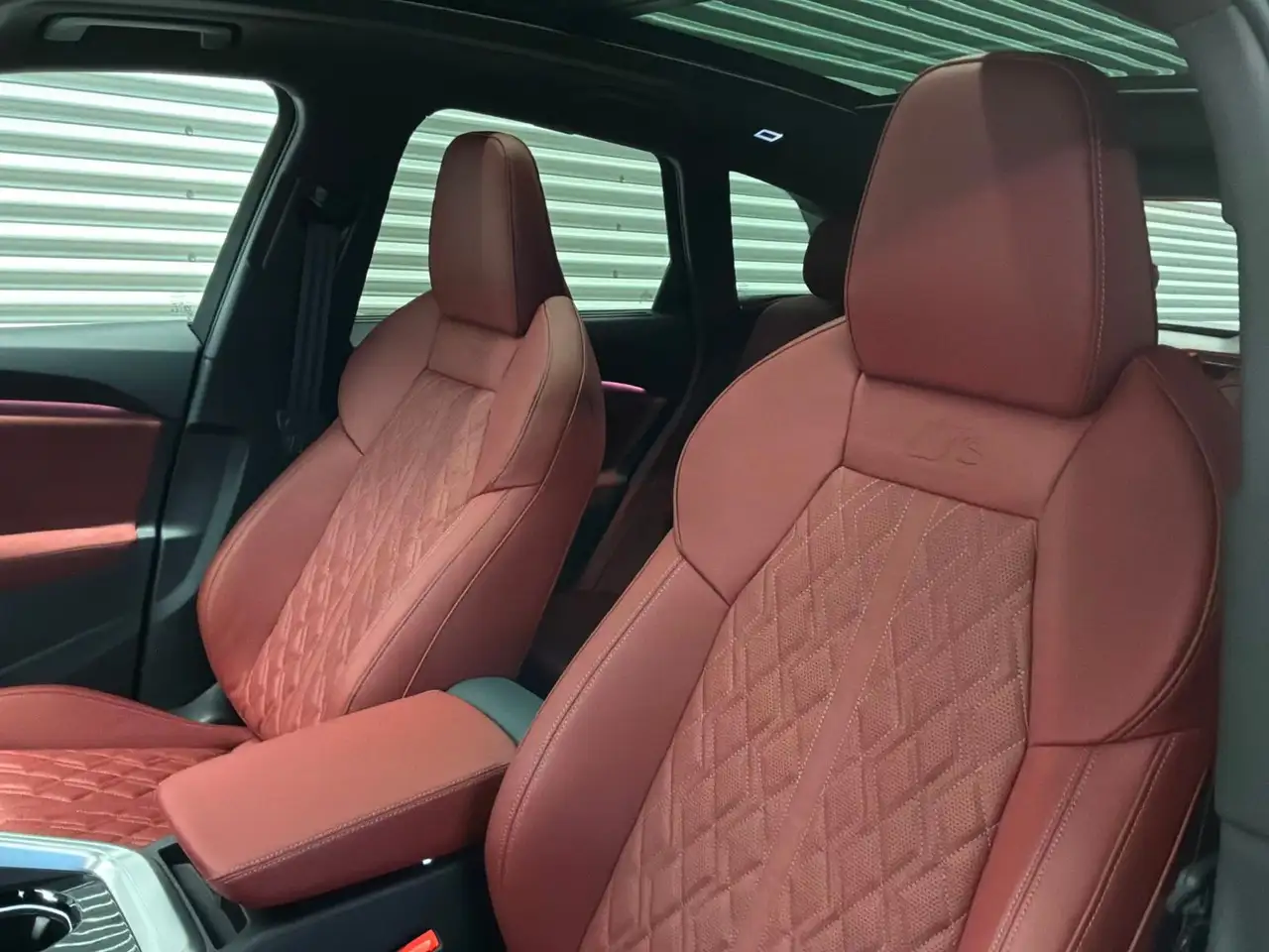 Audi SQ5 fotografie Audi SQ5