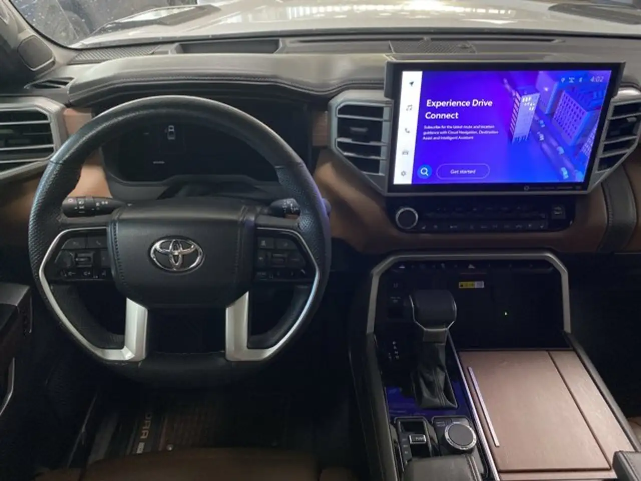 Toyota Tundra снимка Toyota Tundra