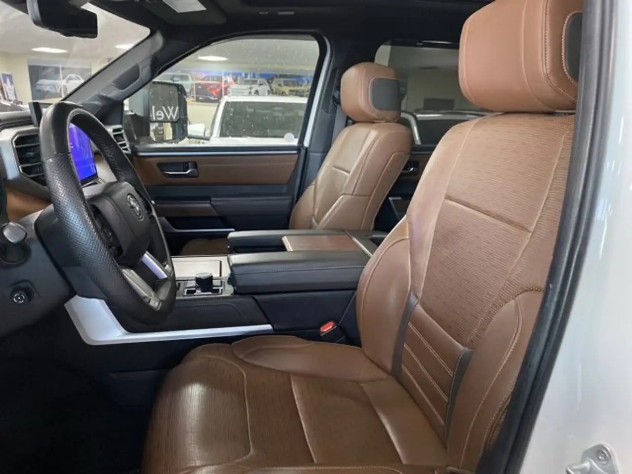 Toyota Tundra снимка Toyota Tundra