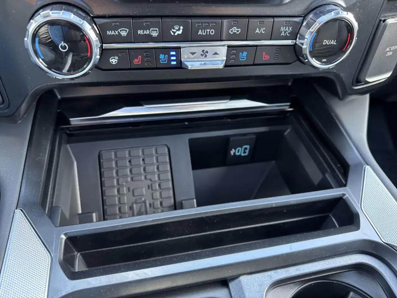 Ford F 350 снимка Ford F 350