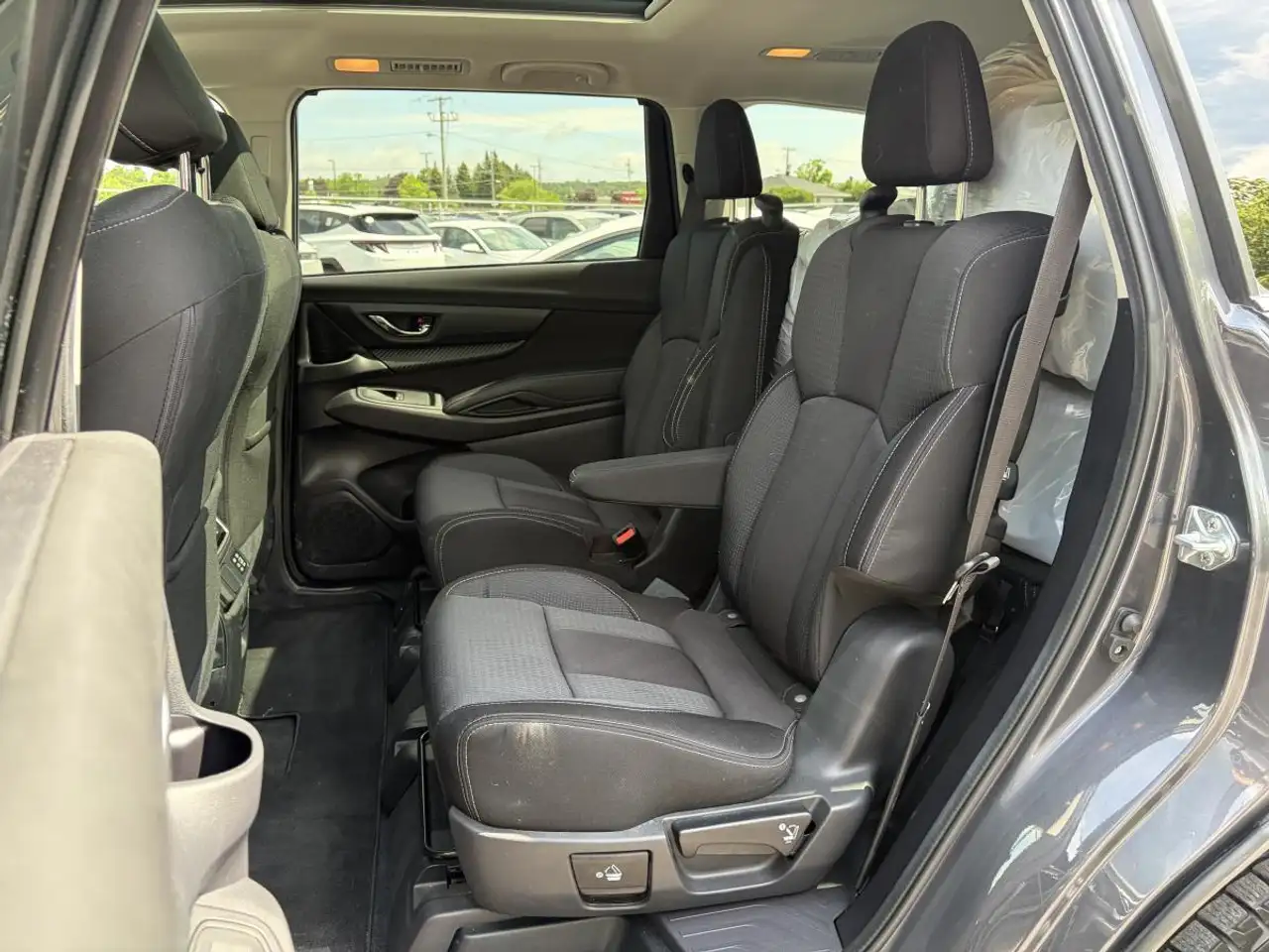 Subaru Ascent photo Subaru Ascent