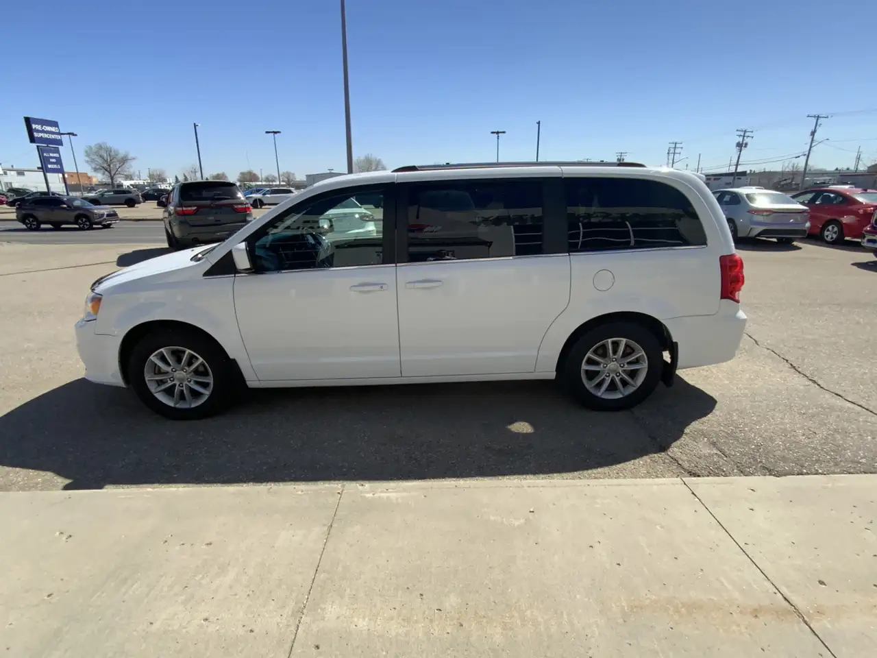 Dodge Grand Caravan photo Dodge Grand Caravan
