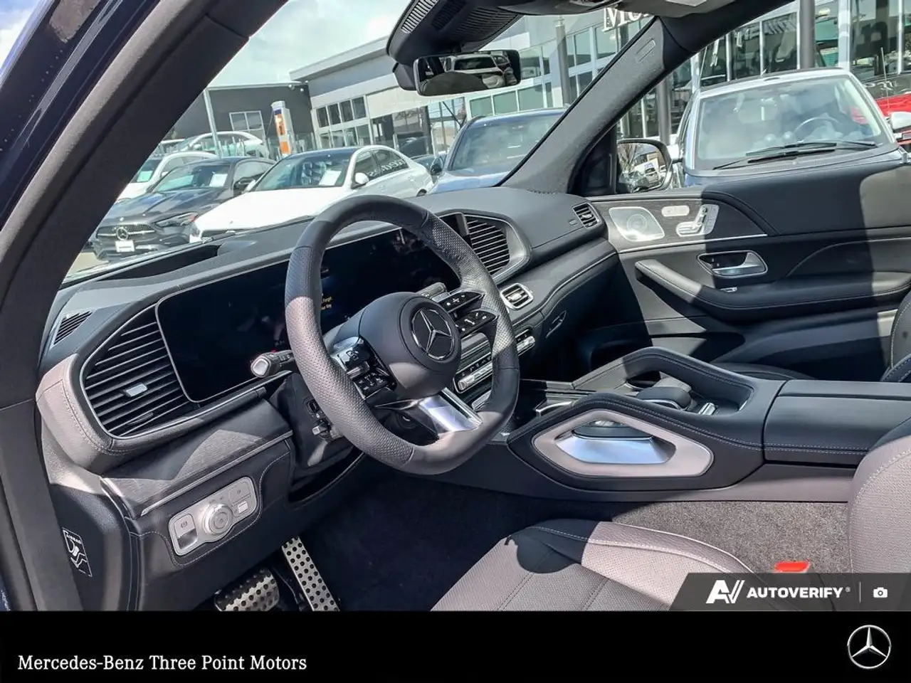Mercedes-Benz GLS снимка Mercedes-Benz GLS