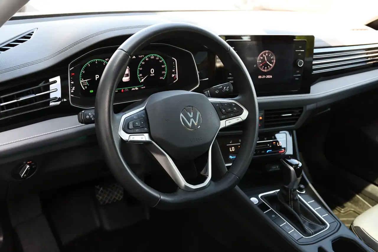 Volkswagen Jetta photo Volkswagen Jetta