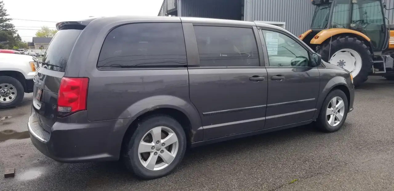 Dodge Grand Caravan photo Dodge Grand Caravan