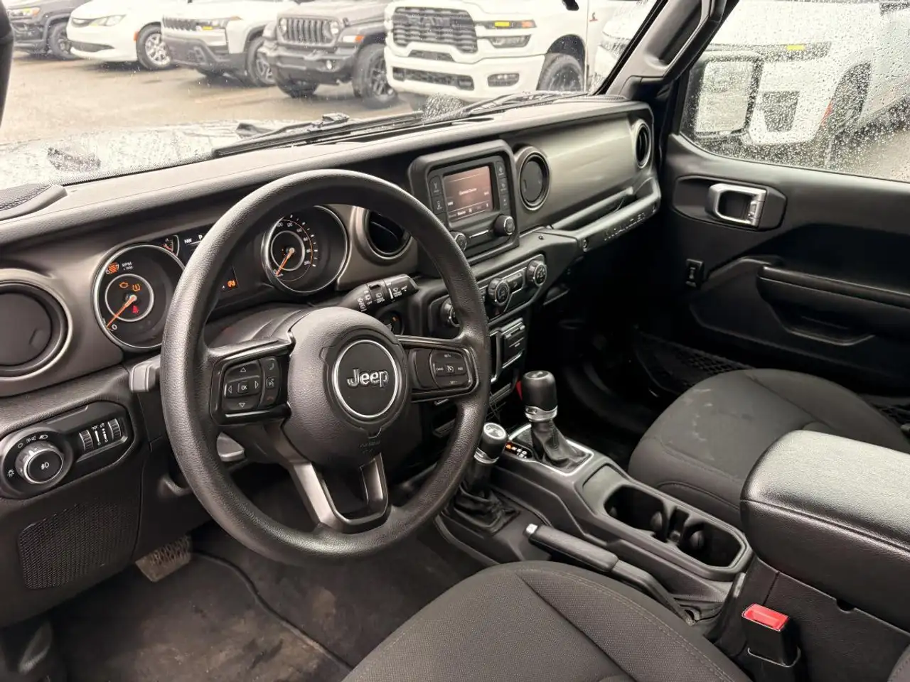 Jeep Wrangler снимка Jeep Wrangler