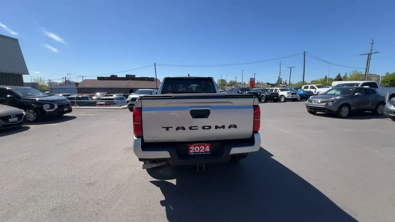 Toyota Tacoma снимка Toyota Tacoma