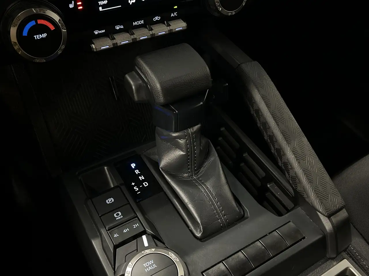 Toyota Tacoma снимка Toyota Tacoma