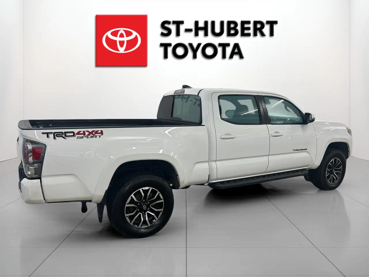 Toyota Tacoma снимка Toyota Tacoma