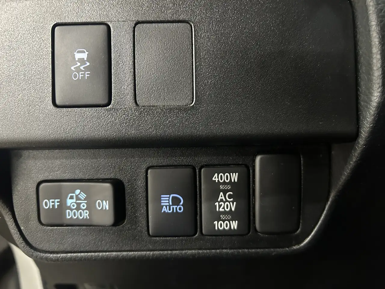 Toyota Tacoma снимка Toyota Tacoma