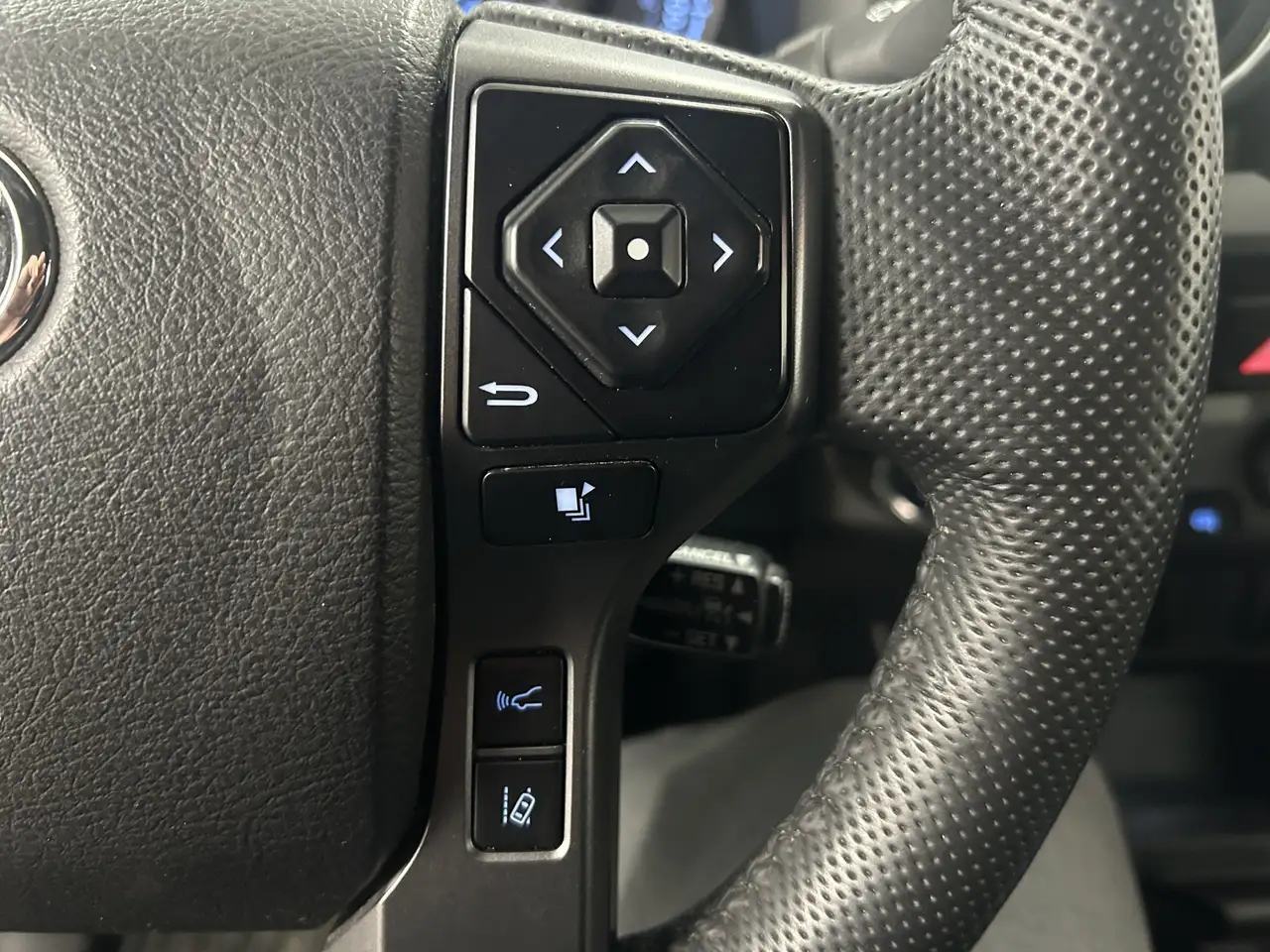 Toyota Tacoma снимка Toyota Tacoma