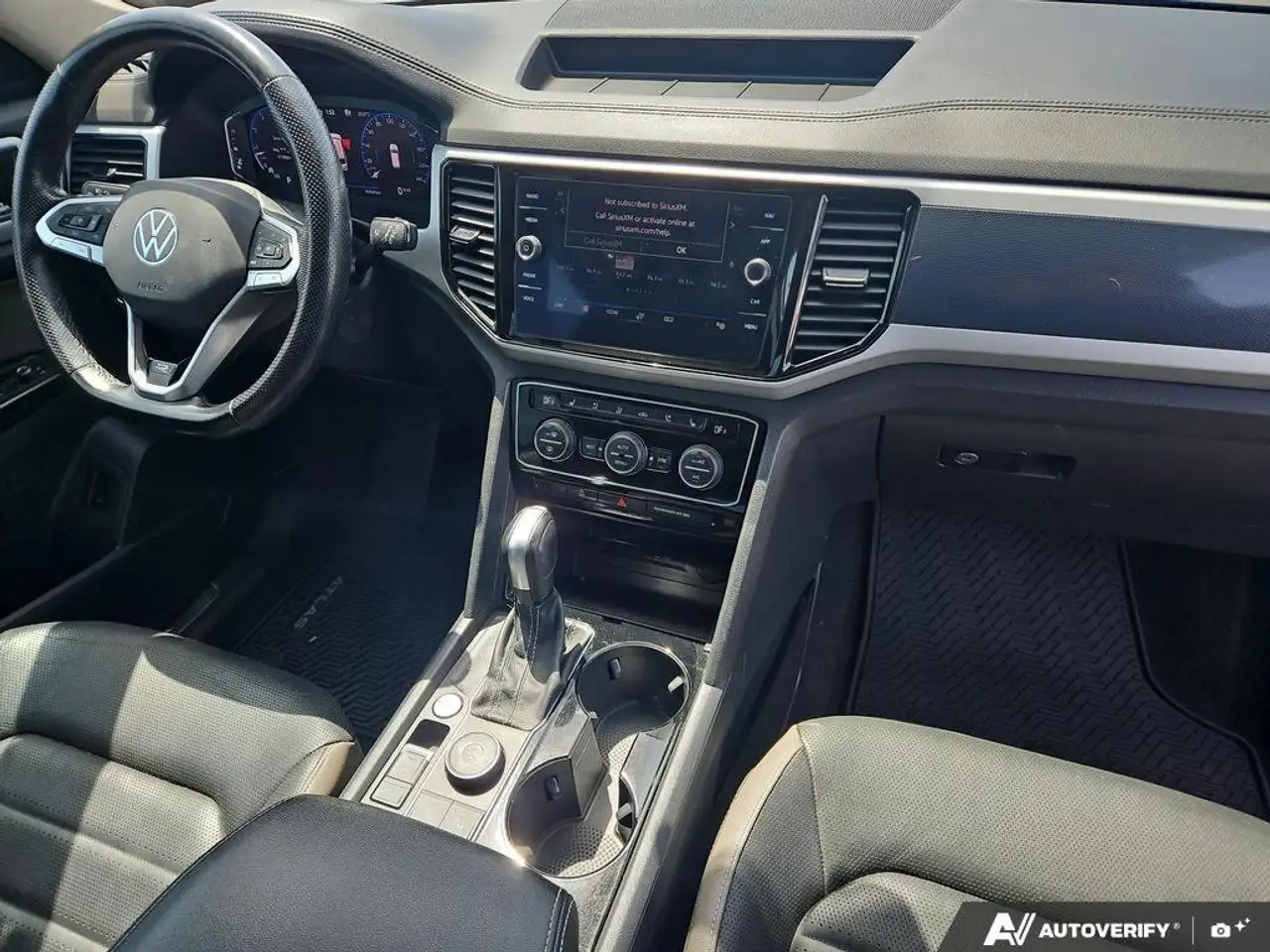 Volkswagen Atlas снимка Volkswagen Atlas