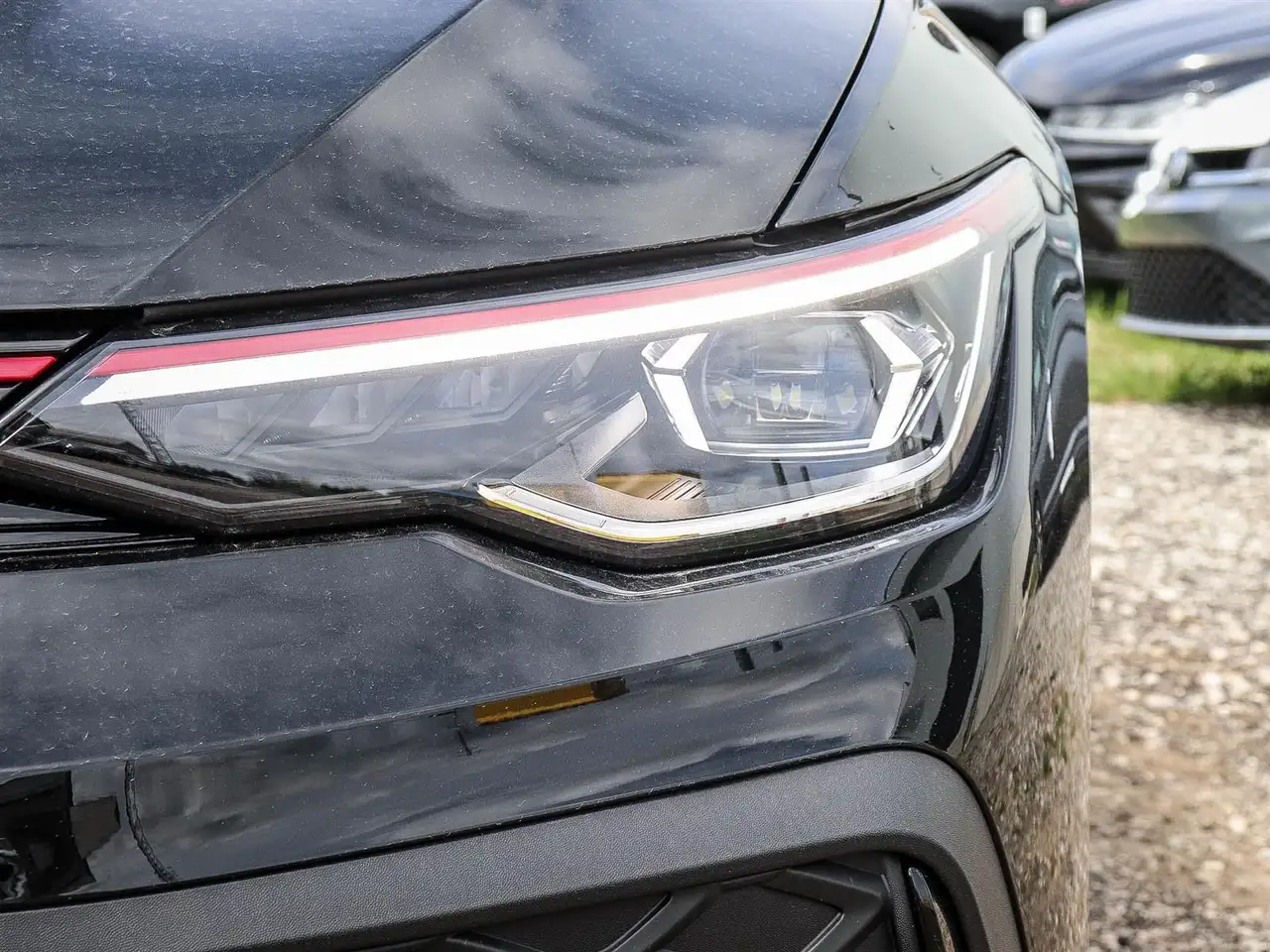 Volkswagen Golf GTI снимка Volkswagen Golf GTI