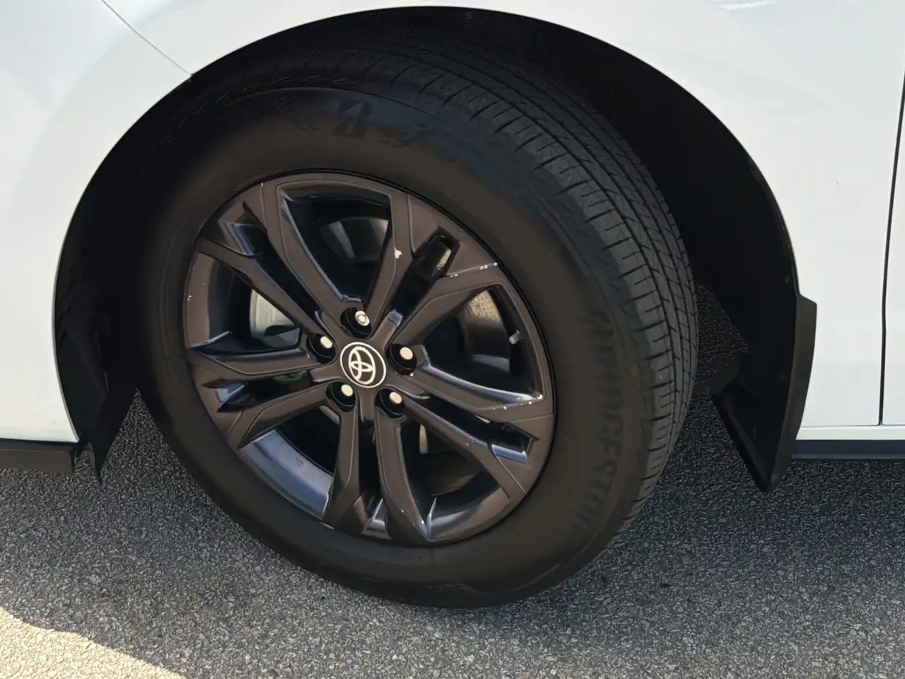 Toyota Sienna снимка Toyota Sienna