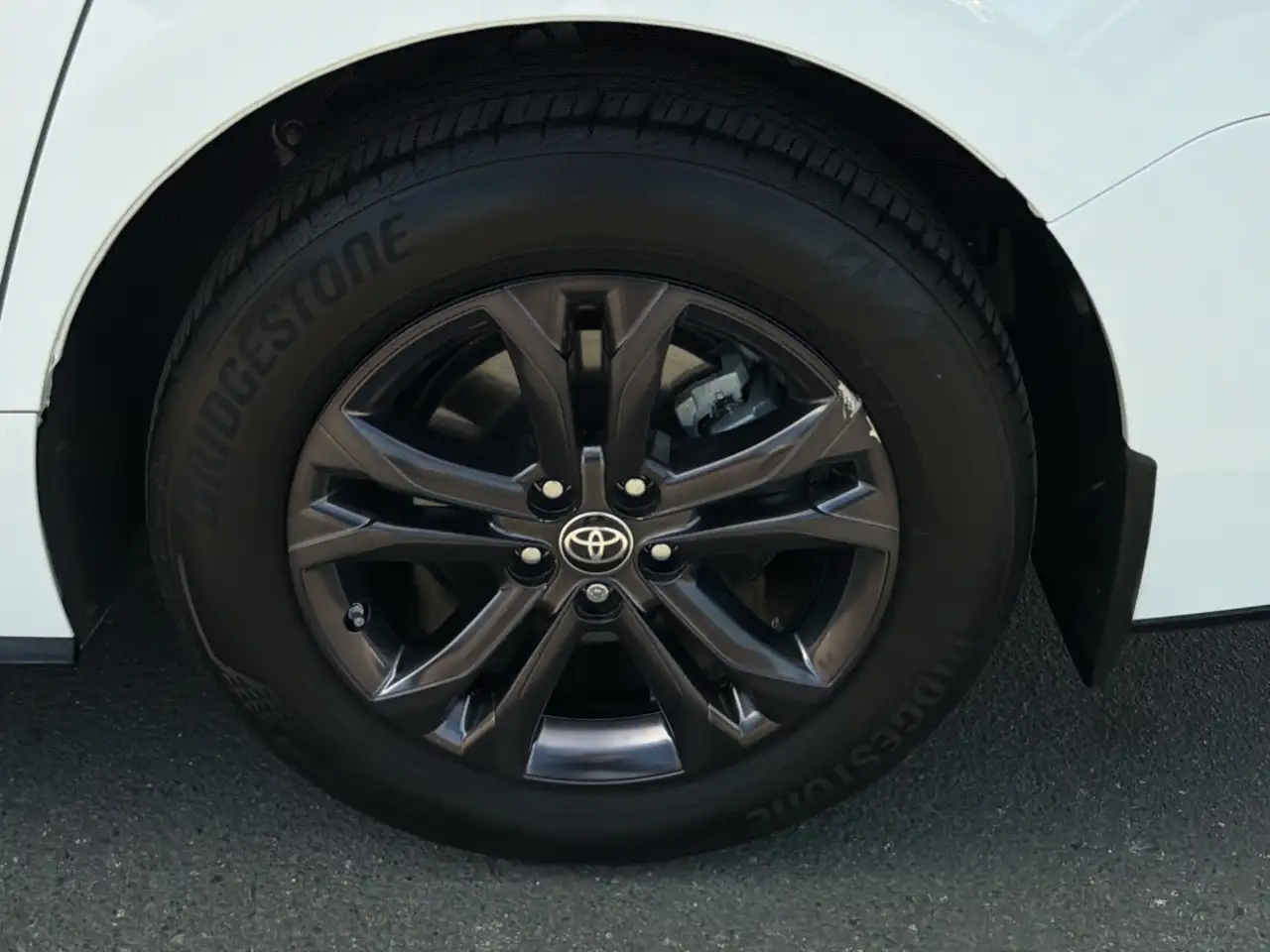 Toyota Sienna снимка Toyota Sienna