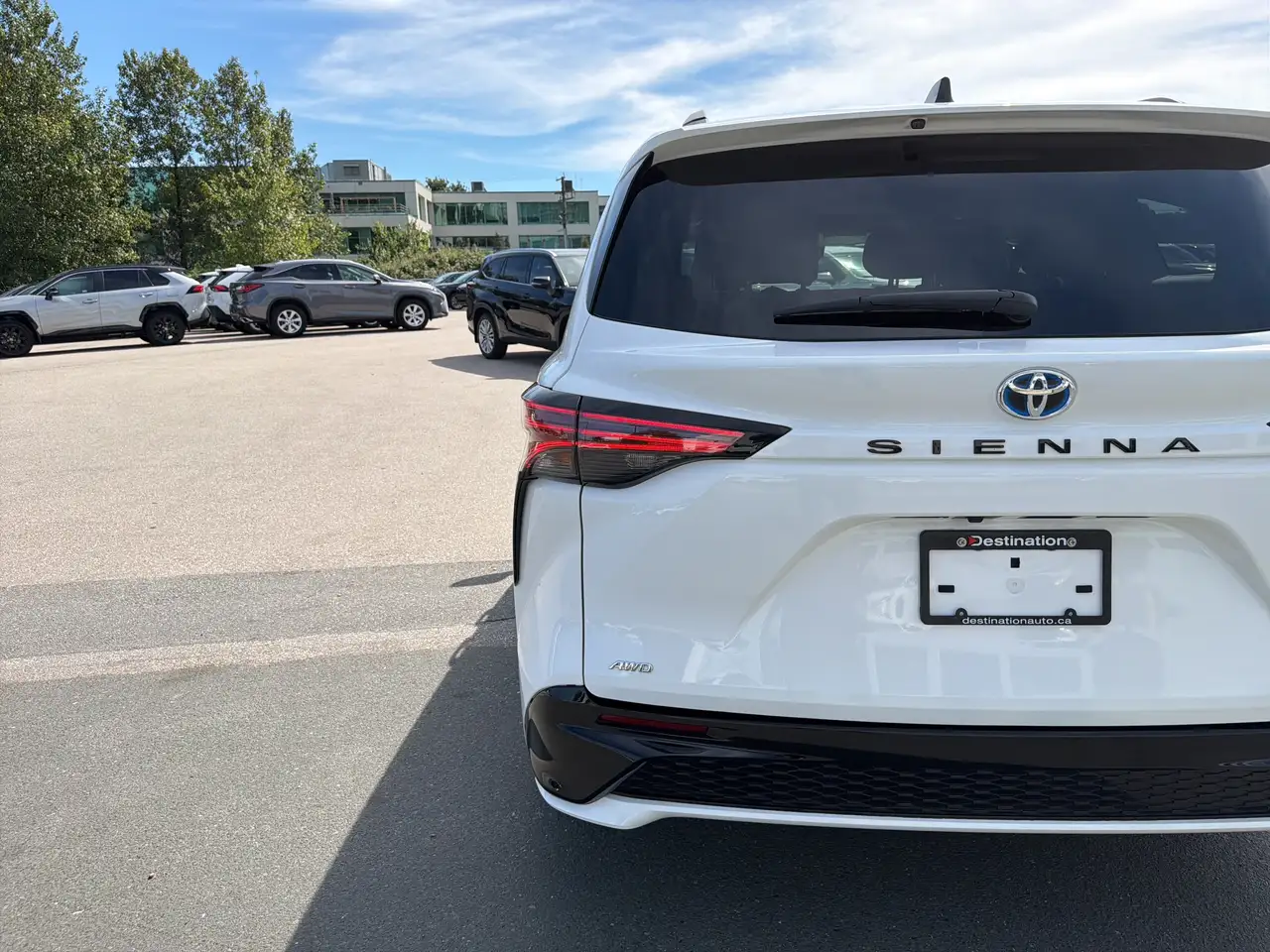 Toyota Sienna снимка Toyota Sienna